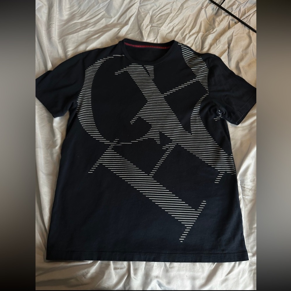 NWT’s Carolina Herrera T Shirt Regular Fit Men’s Size Small